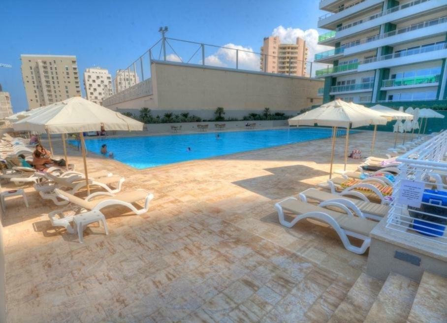 Gorgeous Apartment With Terrace In Fort Cambridge, Pool 斯利马 外观 照片