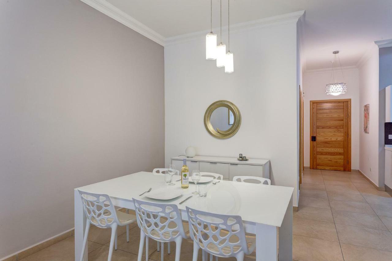 Gorgeous Apartment With Terrace In Fort Cambridge, Pool 斯利马 外观 照片