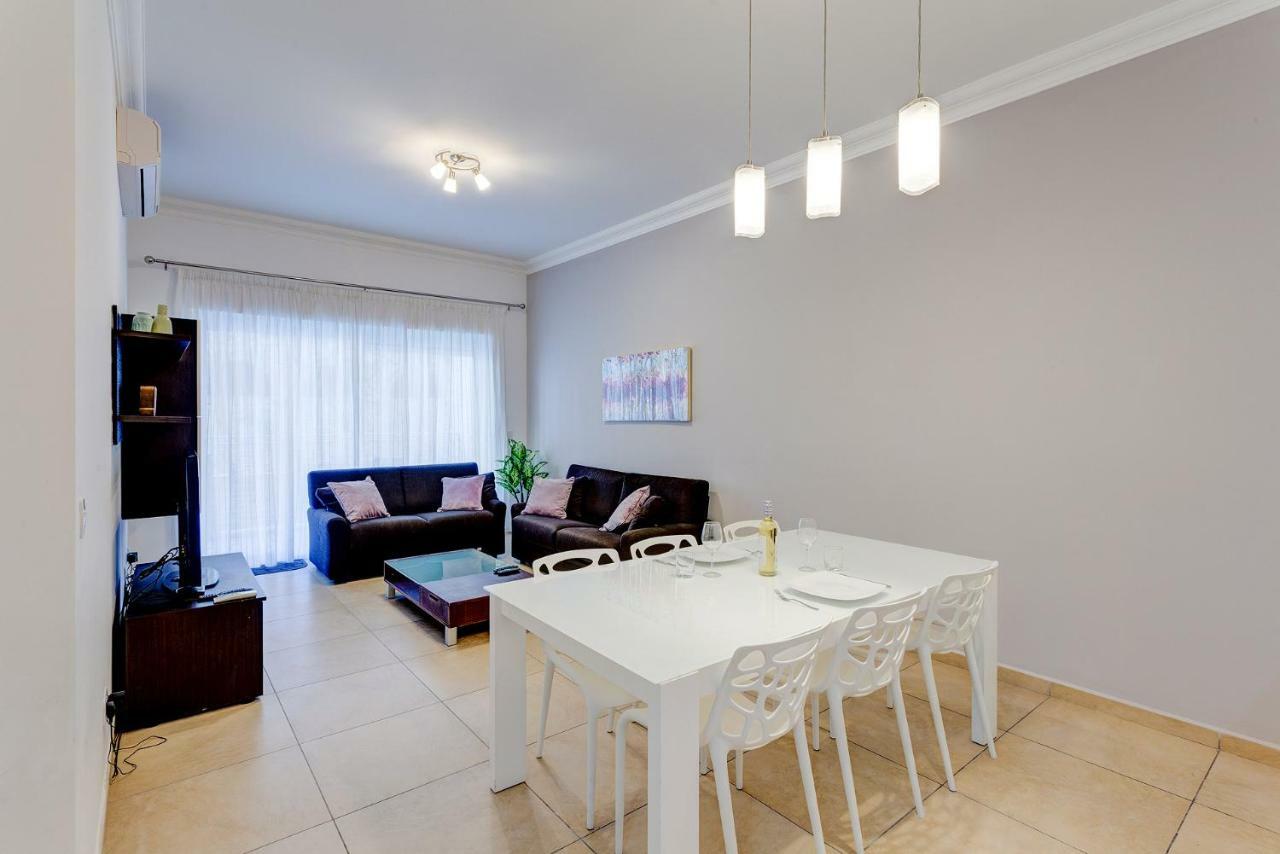 Gorgeous Apartment With Terrace In Fort Cambridge, Pool 斯利马 外观 照片