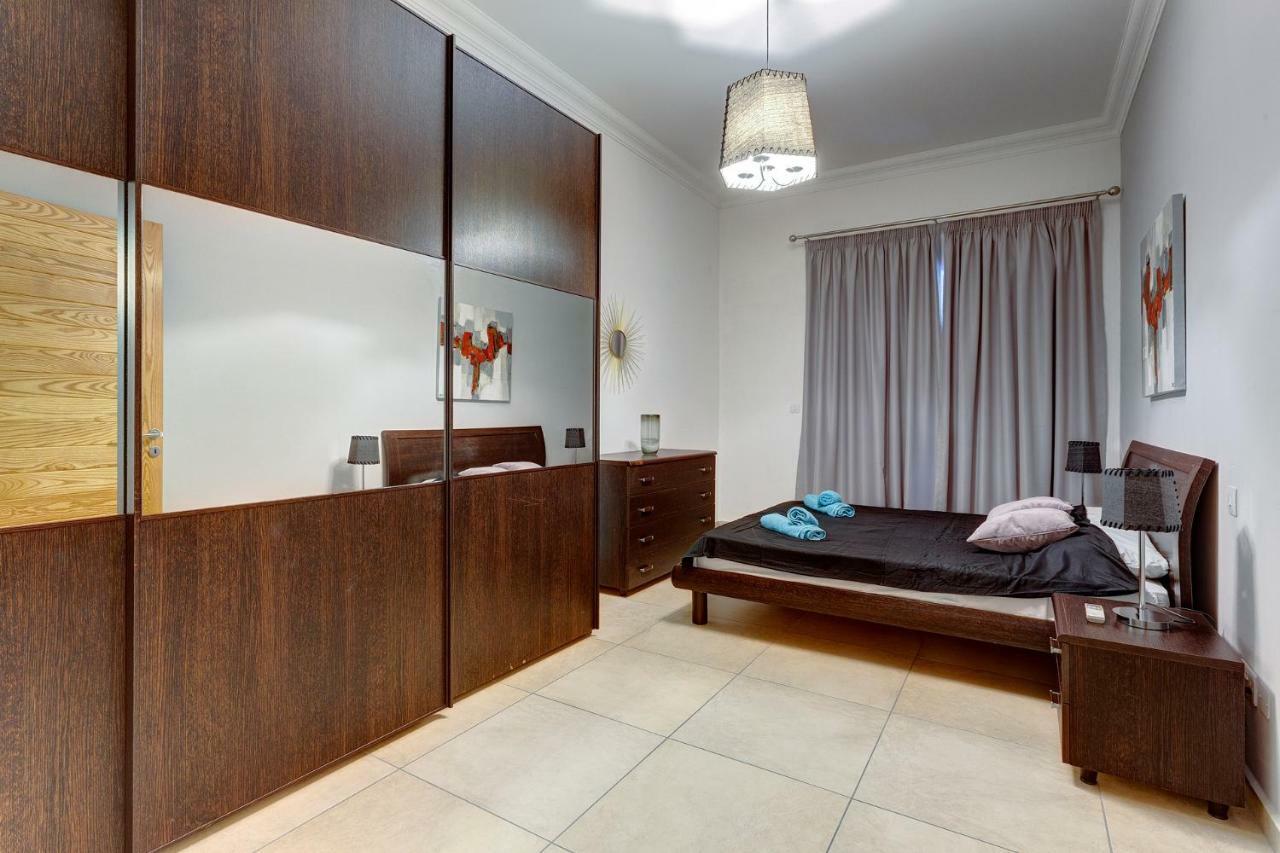 Gorgeous Apartment With Terrace In Fort Cambridge, Pool 斯利马 外观 照片